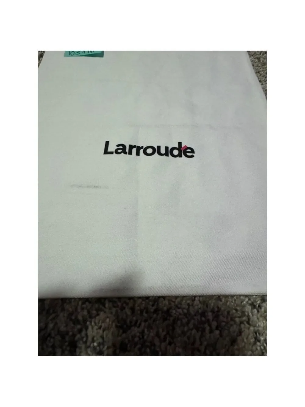 Larroude authentic larroudé